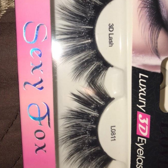 Eyelashes - Picture 1 of 10